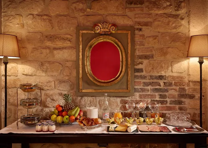 Hotel Relais Saint Jacques Parigi